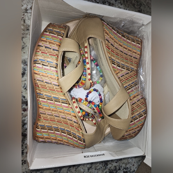 Colorful Platform Wedge Sandals - Picture 7 of 8